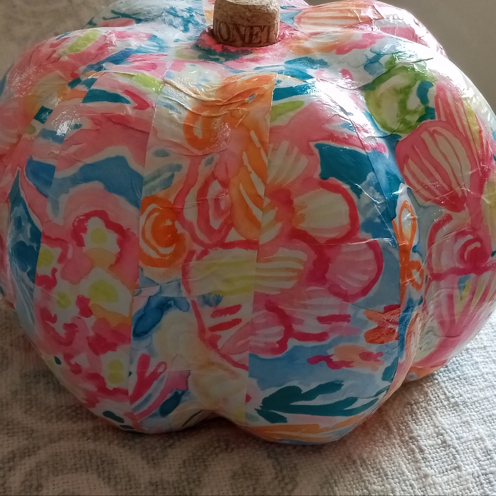 Lilly Pulitzer inspired pumpkin 🎃 - Picture 2 of 2